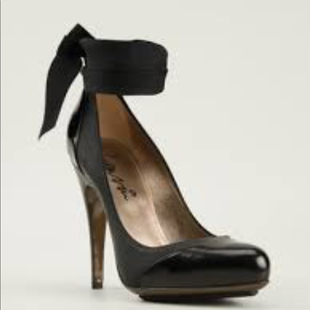 Pre-Loved 🌹Lanvin Paris Bow Pump